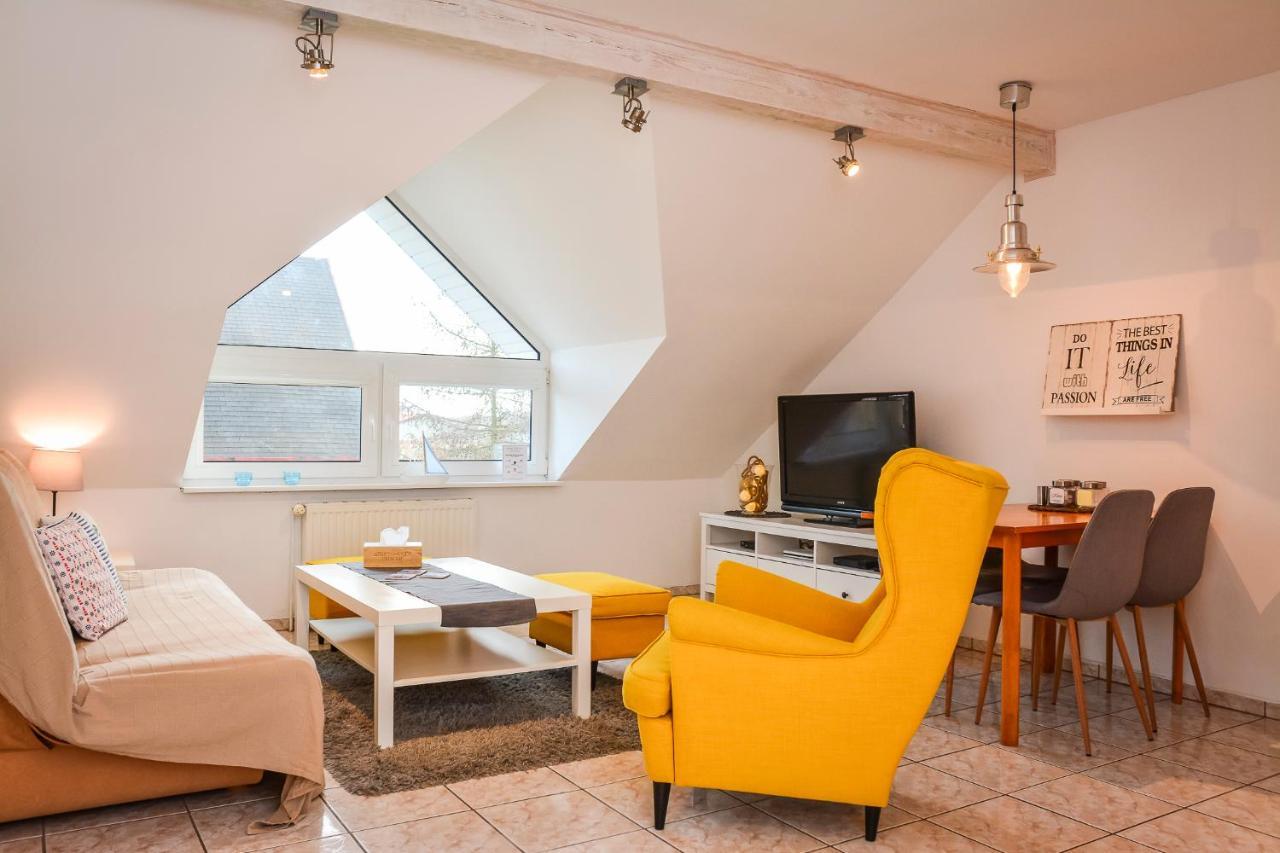 Apartamenty Usteckie ウストカ エクステリア 写真